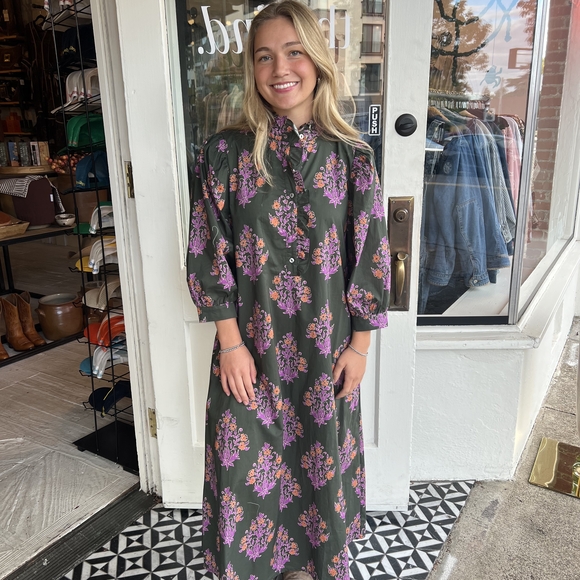 entro Dresses & Skirts - entro Botanical print Midi Dress w/ ruffle collar dark olive dress